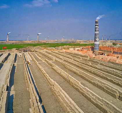 many brick kilns in Bangladesh-2